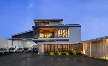 Arsitek Bangunan Komersial